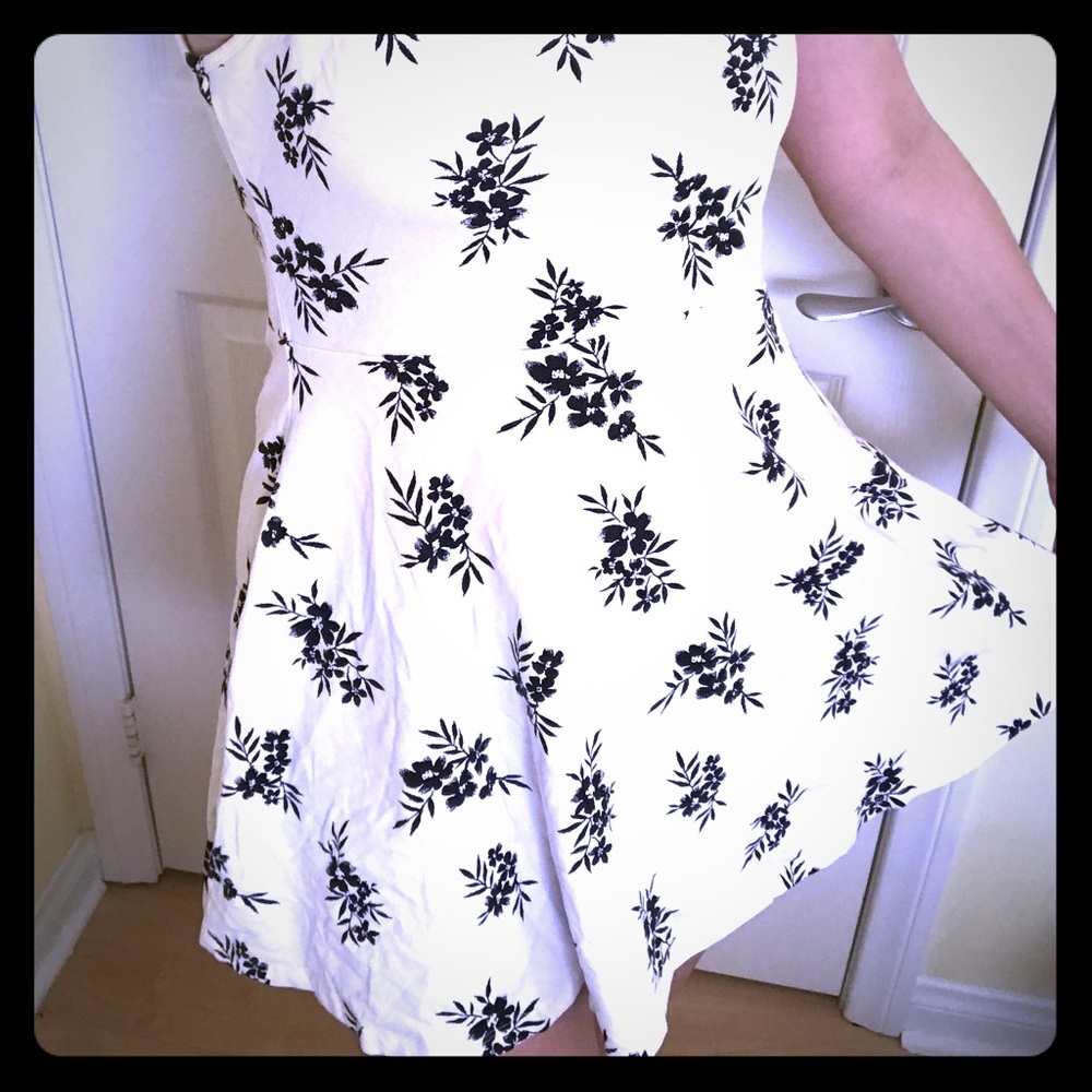 Cute Patterned Spring Dress